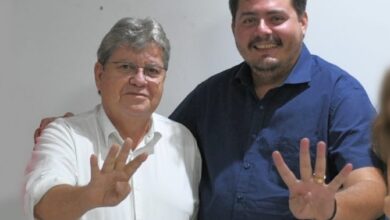 marcelovale 390x220 - Em Nazarezinho: Prefeito Marcelo Vale comemora expressiva votação de João Azevedo e Lula no município