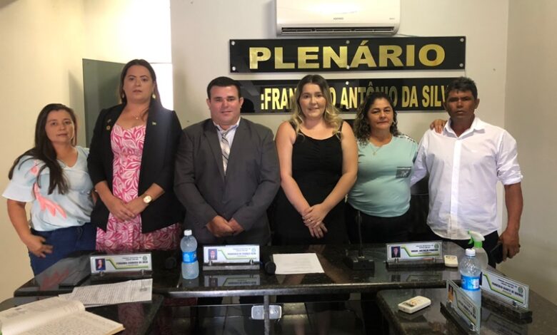 Biênio 2023-2024: Jakeline Roberta toma posse como presidenta da Câmara de Venha-Ver vv2 780x470 - Biênio 2023-2024: Jakeline Roberta toma posse como presidenta da Câmara de Venha-Ver