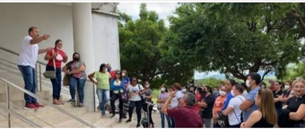 GREVE: Servidores da Saúde de Cajazeiras anunciam nova paralização para reivindicar salários atrasados GREVE1 - GREVE: Servidores da Saúde de Cajazeiras anunciam nova paralização para reivindicar salários atrasados