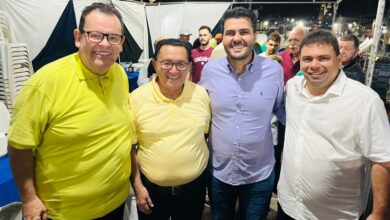 WF 3 390x220 - A convite do prefeito Dr. Sobrinho, Wilson Filho visita Alagoa Grande e prestigia Festa da Boa Viagem