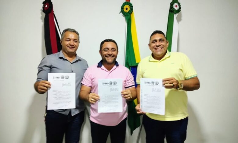 Prefeitos de Aparecida, São Francisco e Santa Cruz renovam convênio para implementar ações para beneficiar Casa Apoio na Capital gestores 780x470 - Prefeitos de Aparecida, São Francisco e Santa Cruz renovam convênio para implementar ações para beneficiar Casa Apoio na Capital