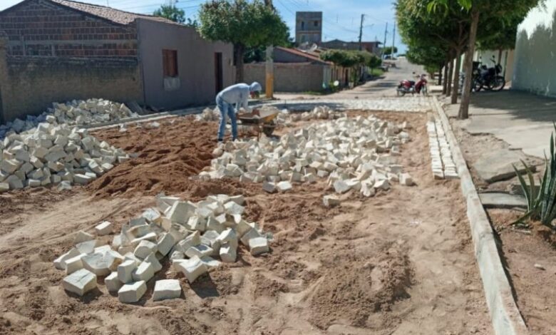 Prefeito Espedito Filho lança mais uma etapa do programa “Pavimenta “Triunfo” que beneficiará 32 ruas na cidade triunfo 1 780x470 - Prefeito Espedito Filho lança mais uma etapa do programa “Pavimenta “Triunfo” que beneficiará 32 ruas na cidade