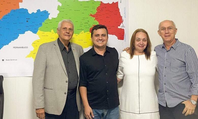 Deputado comemora aprovação de pleitos em parceria com Governo do estado e garante passagens molhadas para municípios do sertão. Gilbertinho 780x470 - Deputado comemora aprovação de pleitos em parceria com Governo do estado e garante passagens molhadas para municípios do sertão.