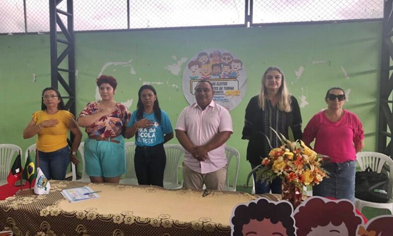 Prefeito de Monte Horebe entrega novos equipamentos de informática e jogos pedagógico na Escola José Dias Guarita. MH1 780x470 - Prefeito de Monte Horebe entrega novos equipamentos de informática e jogos pedagógico na Escola José Dias Guarita.