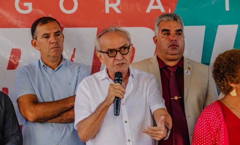 Em João Pessoa: Cícero Lucena assina ordens de serviço e garante 100% de pavimentação em dois bairros da Capital cicero 2 780x470 - Em João Pessoa: Cícero Lucena assina ordens de serviço e garante 100% de pavimentação em dois bairros da Capital