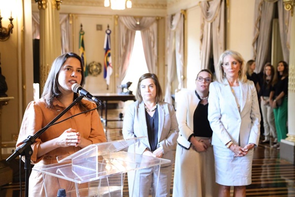 Governadora Raquel Lyra e embaixadora dos EUA assinam acordo de cooperação RL - Governadora Raquel Lyra e embaixadora dos EUA assinam acordo de cooperação