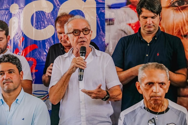 João Pessoa: Em agenda comemorativa, prefeito entrega reestruturação da Escola Municipal Zumbi dos Palmares cicero1 - João Pessoa: Em agenda comemorativa, prefeito entrega reestruturação da Escola Municipal Zumbi dos Palmares