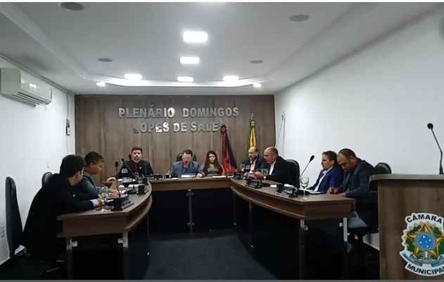 Maioria dos vereadores se abstiveram de votar e câmara de Marizópolis reprova contas do ex-prefeito Zé de Pedrinho camaramz - Maioria dos vereadores se abstiveram de votar e câmara de Marizópolis reprova contas do ex-prefeito Zé de Pedrinho