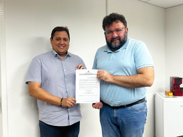 Câmara de Sousa homenageia secretário Cláudio Furtado com Medalha Governador Antônio Mariz claudio f - Câmara de Sousa homenageia secretário Cláudio Furtado com Medalha Governador Antônio Mariz