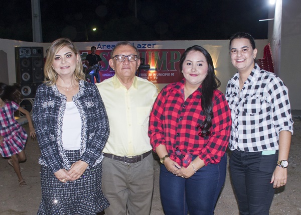 Câmara Municipal de Poço de José de Moura encerra primeiro período legislativo 2023 em clima de São João. 3p - Câmara Municipal de Poço de José de Moura encerra primeiro período legislativo 2023 em clima de São João.