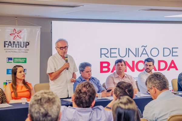 PMJP - Em João Pessoa: Cícero Lucena participa de encontro da Famup com bancada federal e defende visão municipalista na divisão de recursos