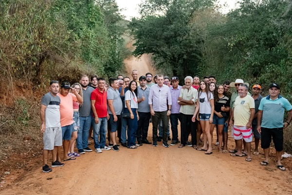 chico - Deputado Chico Mendes se reúne com lideranças de Carrapateira para anúncio de construção de açude na zona rural do município; “Mais uma obra do governo do estado”