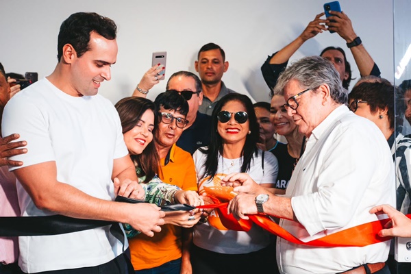 J1 - João Azevêdo inaugura Casa da Cidadania e novos leitos de UTI do Hospital de Trauma em Campina Grande