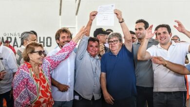 c1 390x220 - João Azevêdo autoriza obras e inaugura travessia urbana em Cacimba de Areia e Areia de Baraúnas