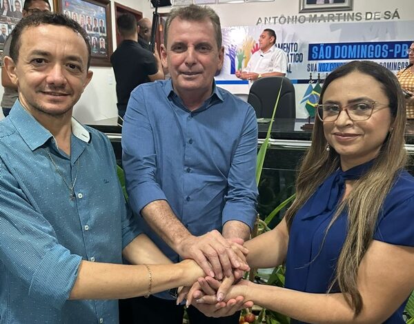 Prefeita de São Domingos anuncia parceria com o deputado Chico Mendes adeilzaa 600x470 - Prefeita de São Domingos anuncia parceria com o deputado Chico Mendes