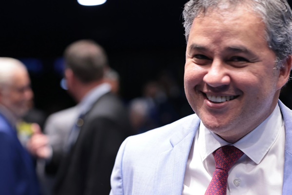 Senador Efraim Filho, relator do Minha Casa, Minha Vida apresenta propostas para aprimorar o programa EFRAIMF - Senador Efraim Filho, relator do Minha Casa, Minha Vida apresenta propostas para aprimorar o programa