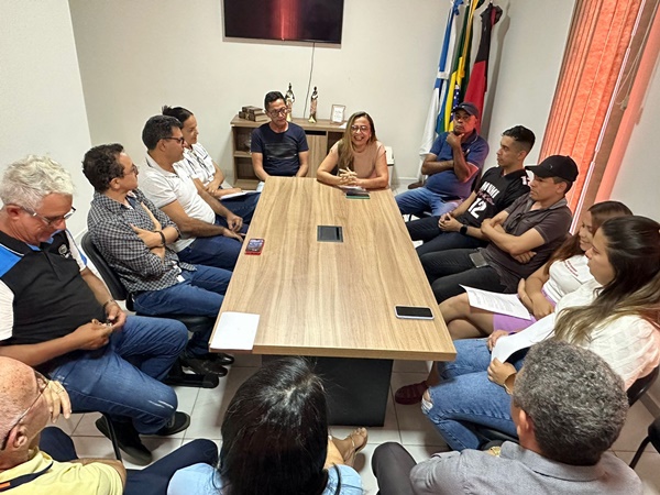 2sd - Prefeita de São Domingos anuncia remanejamento na equipe de Governo; VEJA.