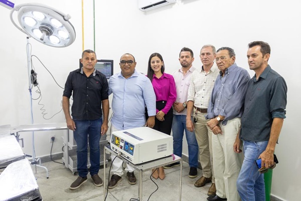 Em Monte Horebe: Prefeito Marcos Eron, entrega centro cirúrgico, novos equipamentos e destaca avanços na saúde ME2 - Em Monte Horebe: Prefeito Marcos Eron, entrega centro cirúrgico, novos equipamentos e destaca avanços na saúde