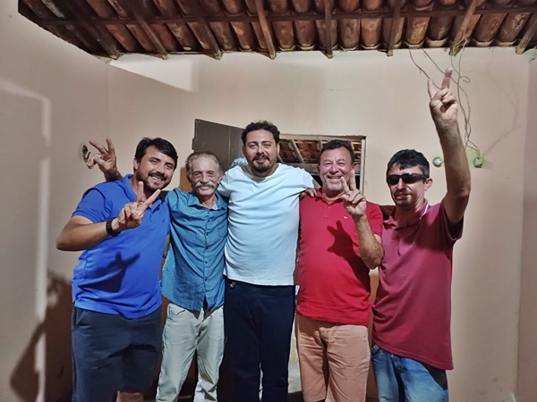 PULA PULA: Ex-vice-prefeito, Elias Camilo deixa oposição e anuncia apoio a Marcelo Vale em Nazarezinho naza - PULA PULA: Ex-vice-prefeito, Elias Camilo deixa oposição e anuncia apoio a Marcelo Vale em Nazarezinho