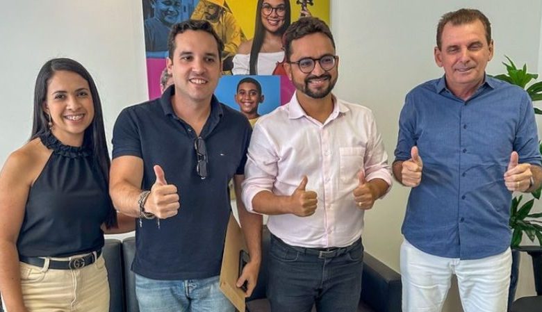 Deputado Chico Mendes formula estratégias que visam impulsionar o crescimento do município de Alcantil CHICO4 780x449 - Deputado Chico Mendes formula estratégias que visam impulsionar o crescimento do município de Alcantil