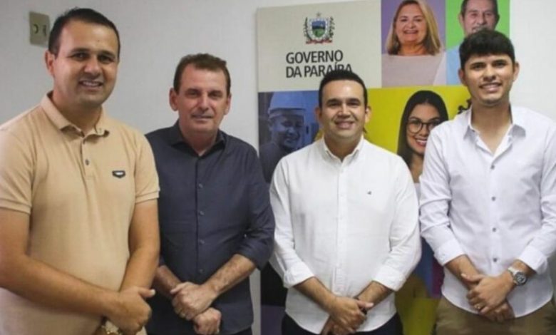 Chico Mendes tem audiência com o secretário de Saúde da PB e agiliza investimentos para Bernardino Batista CHICOM BB 780x470 - Chico Mendes tem audiência com o secretário de Saúde da PB e agiliza investimentos para Bernardino Batista