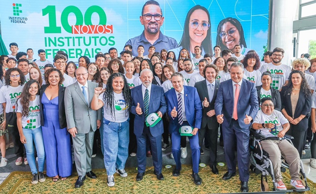 Veneziano agradece a Lula e ao Ministério da Educação atendimento do seu pleito pela implantação do IFPB em três cidades da Paraíba venezianoif - Veneziano agradece a Lula e ao Ministério da Educação atendimento do seu pleito pela implantação do IFPB em três cidades da Paraíba