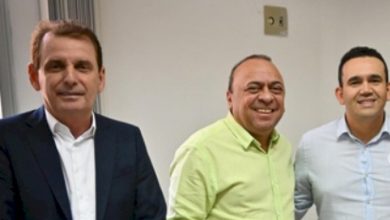 chicosaude 390x220 - Chico Mendes participa de reunião com o Secretário Jhony Bezerra, e debate temas importantes sobre a saúde de Cajazeiras