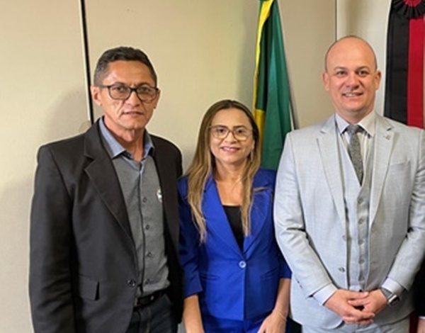 Deputado Cabo Gilberto destina emenda de R$ 180 mil à Saúde de São Domingos adeilza sd 600x470 - Deputado Cabo Gilberto destina emenda de R$ 180 mil à Saúde de São Domingos