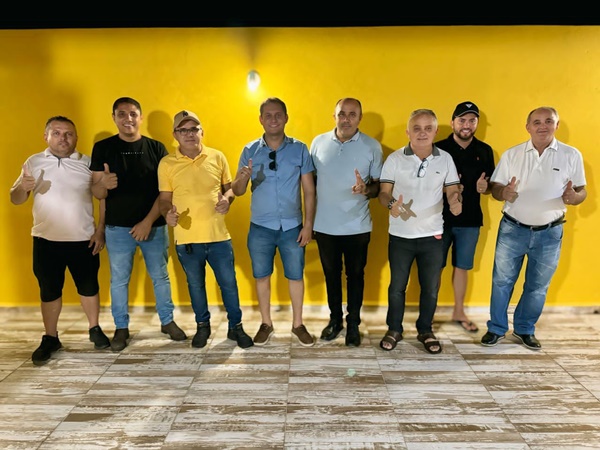 Grupo do prefeito eleito Dr. Ronaldo define nomes para a presidência da Câmara Municipal de Lastro para os próximos dois biênios; VEJA lastro - Grupo do prefeito eleito Dr. Ronaldo define nomes para a presidência da Câmara Municipal de Lastro para os próximos dois biênios; VEJA