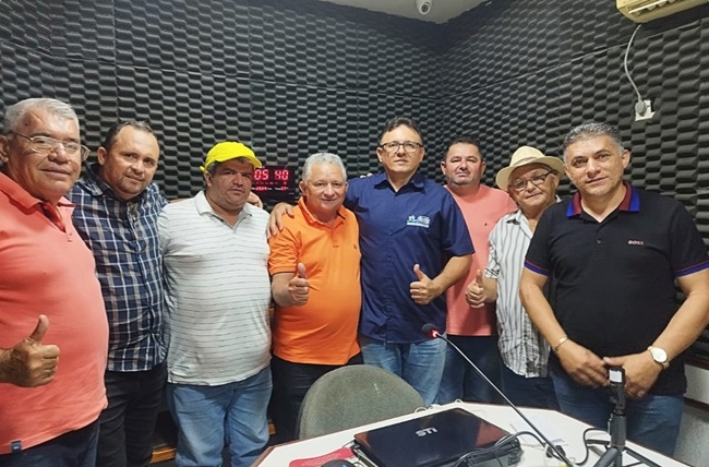 São João do Rio do Peixe: Secretário de Saúde Ronaldo Duarte faz balanço de ações em entrevista à Rádio Oeste da Paraíba sjrp - São João do Rio do Peixe: Secretário de Saúde Ronaldo Duarte faz balanço de ações em entrevista à Rádio Oeste da Paraíba