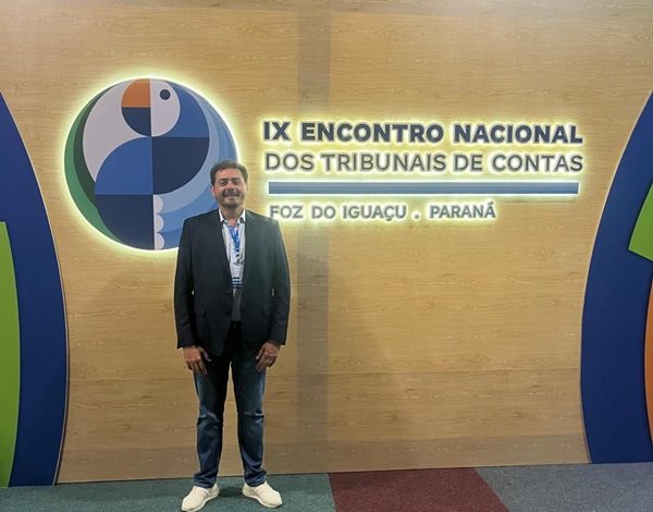 marcelo1 600x470 - Em busca de conhecimentos: Prefeito de Nazarezinho, Marcelo Vale participa do IX Encontro dos Tribunais de Contas em Foz do Iguaçu