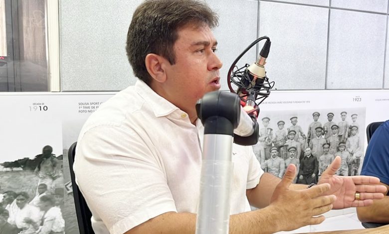 Em Sousa: Prefeito eleito Hélder Carvalho garante compromisso com credores: "Eu Vou Honrar" HELDER 780x470 - Em Sousa: Prefeito eleito Hélder Carvalho garante compromisso com credores: "Eu Vou Honrar"