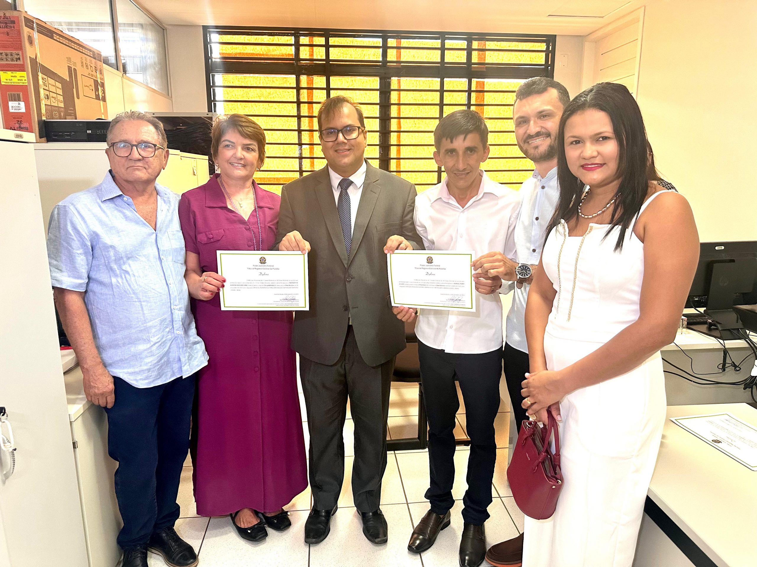 Prefeito eleito de Bom Sucesso, Tairis Duarte, celebra diplomação e agradece à população pela expressiva votação taires12 scaled - Prefeito eleito de Bom Sucesso, Tairis Duarte, celebra diplomação e agradece à população pela expressiva votação