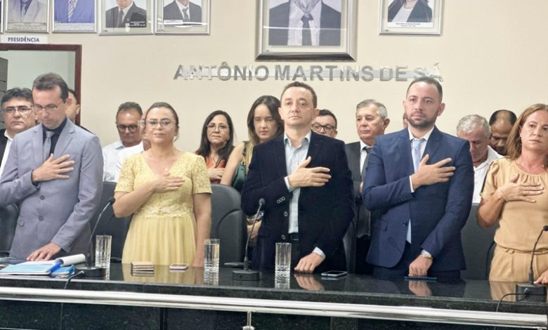 Adeilza Soares toma posse para seu terceiro mandato como prefeita de São Domingos adeilza posse1 780x470 - Adeilza Soares toma posse para seu terceiro mandato como prefeita de São Domingos