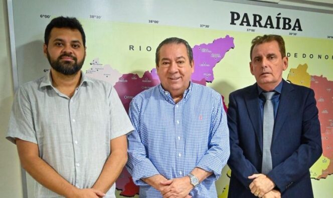 chicoealyson - Prefeito Alyson Francisco e deputado Chico Mendes buscam investimentos para Cachoeira dos Índios em reunião com Ronaldo Guerra