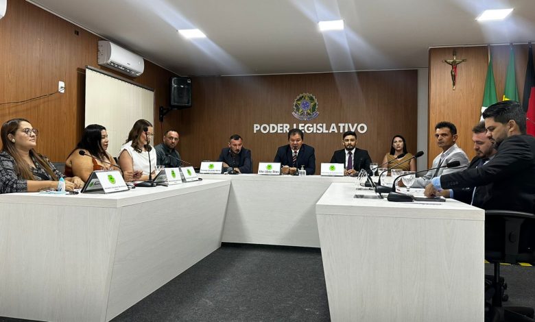 denise1 780x470 - Prefeita Denise Bayma participa da sessão solene de abertura do 1º período legislativo em Bom Jesus