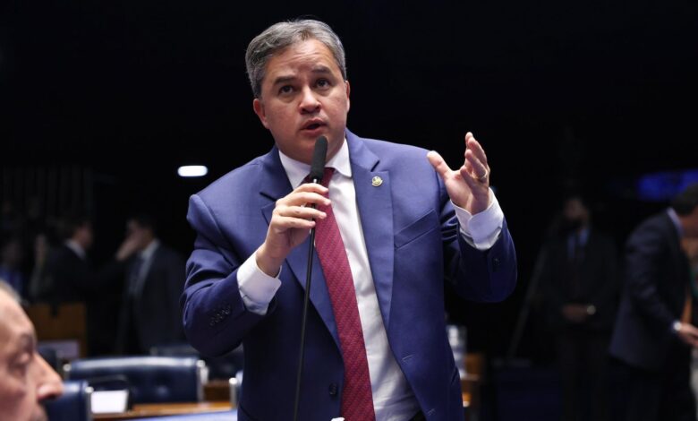 efraim 1 780x470 - ‘Sou a favor da Paraíba e dos paraibanos, picuinhas partidárias não podem prejudicar o estado’, diz Senador Efraim, ao aprovar empréstimo para o TransParaíba