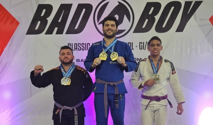 medalha 1 - Atletas de Belém do Brejo do Cruz deram show na Classic Internacional de Jiu-Jitsu; Prefeito Leomar Maia parabeniza