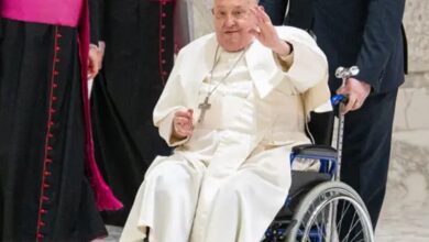 papa 1 390x220 - Papa Francisco passa bem e responde à tratamento, diz Vaticano