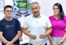 sf 220x150 - Prefeito de São Francisco anuncia licitação para construção de quadra de esportes na comunidade do Viturino