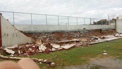 sjlt 390x220 - Desmoronamento do muro do estádio "O Colorado" levanta polêmica sobre qualidade da reforma em São José da Lagoa Tapada