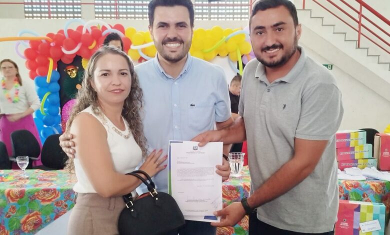 wf 780x470 - Presidente da Câmara de Nazarezinho, Lucas Vieira, apresenta ofício solicitando melhorias na ECI Francisco Augusto Campos durante visita do Secretário Estadual de Educação, Wilson Filho em Sousa