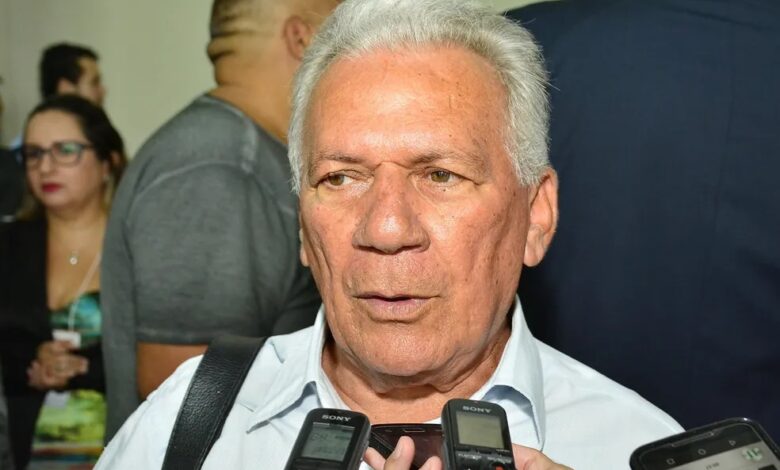 ZE 780x470 - ENROLADO: Parecer do MP de Contas atesta irregularidades e mantém multa ao ex-prefeito de Cajazeiras Zé Aldemir