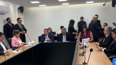 chicocomissao 390x220 - Deputado Chico Mendes participa de reunião da Comissão de Constituição e Justiça na ALPB e diz que seu compromisso é garantir leis em benefício dos paraibanos