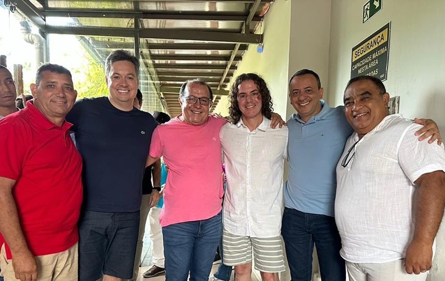 A dança das alianças: O jogo de poder em Cajazeiras e o futuro de Júnior Araújo cz 2 - A dança das alianças: O jogo de poder em Cajazeiras e o futuro de Júnior Araújo