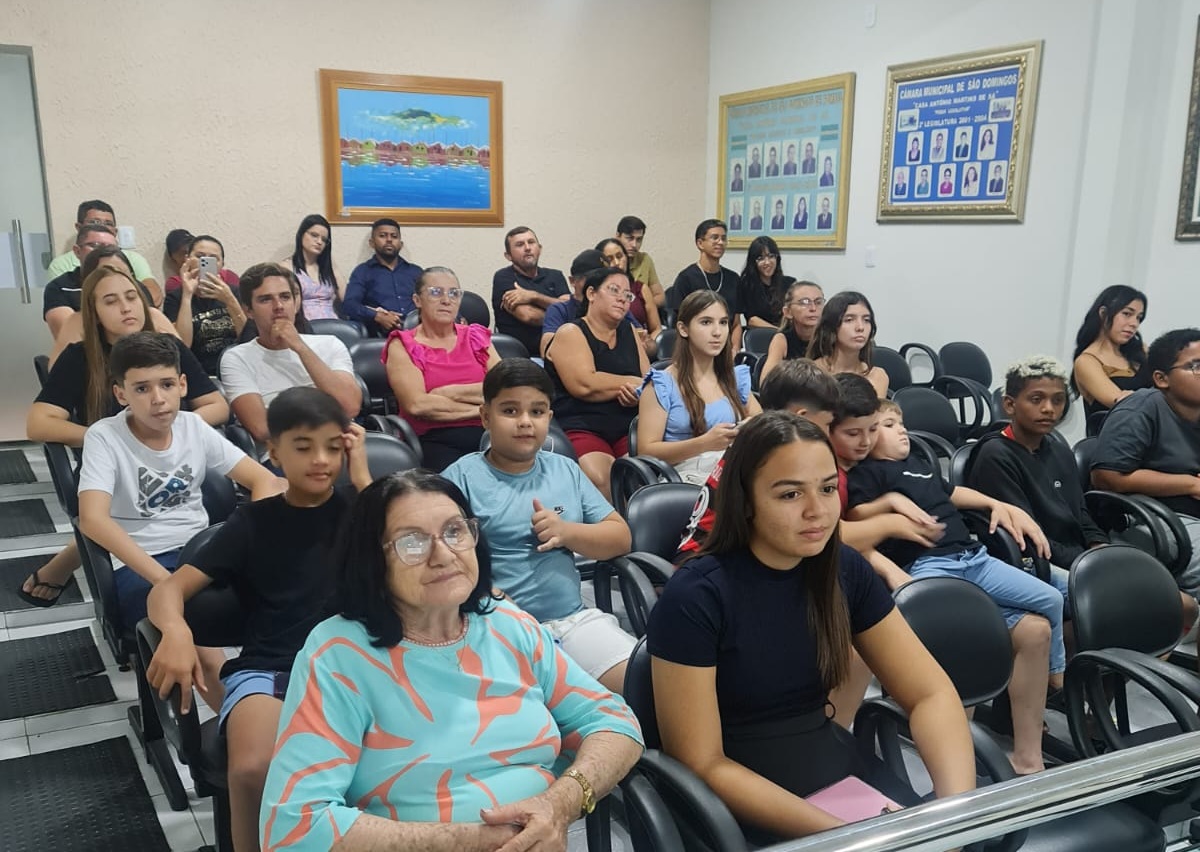 sd filme2 - Culminância do Projeto da Lei Paulo Gustavo é realizada na Câmara Municipal de São Domingos com apresentações de curtas-metragens