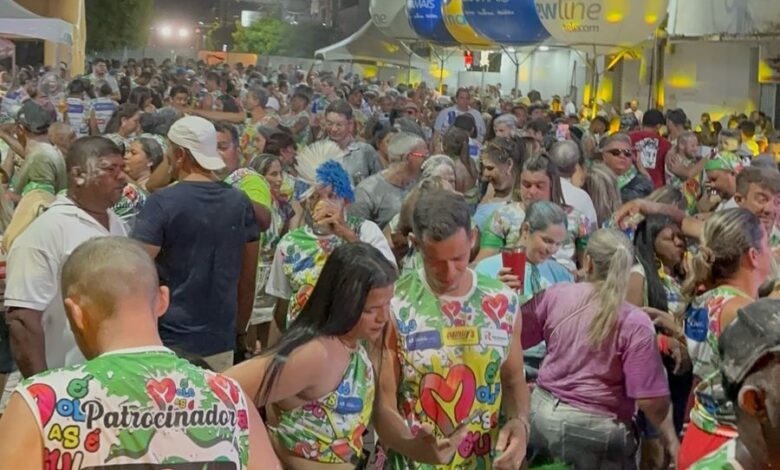 sousa 780x470 - "Bloco É Mole Mais É Meu" Salva Carnaval de Sousa e lota avenida na ressaca de carnaval