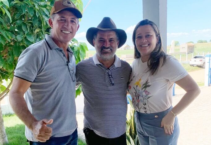 1dede 683x470 - Ex-prefeito de Poço Dantas, Dedé Cândido, reforça pré-campanha de Larúcia com apoio político no Vale do Rio do Peixe