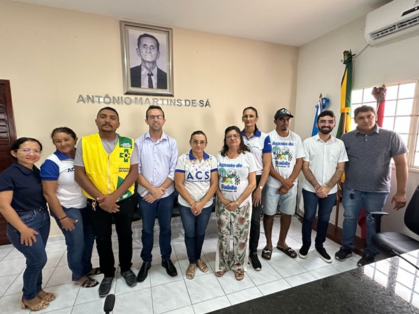 Reunião na Câmara Municipal de São Domingos discute projetos sobre valorização da saúde e novo estatuto dos servidores 3r - Reunião na Câmara Municipal de São Domingos discute projetos sobre valorização da saúde e novo estatuto dos servidores