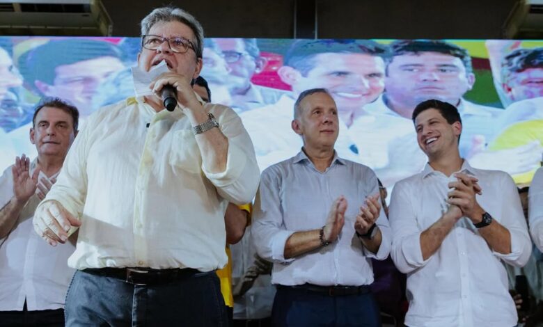 Governador João Azevêdo assume presidência do PSB na Paraíba e reforça união com aliados j3 2 780x470 - Governador João Azevêdo assume presidência do PSB na Paraíba e reforça união com aliados